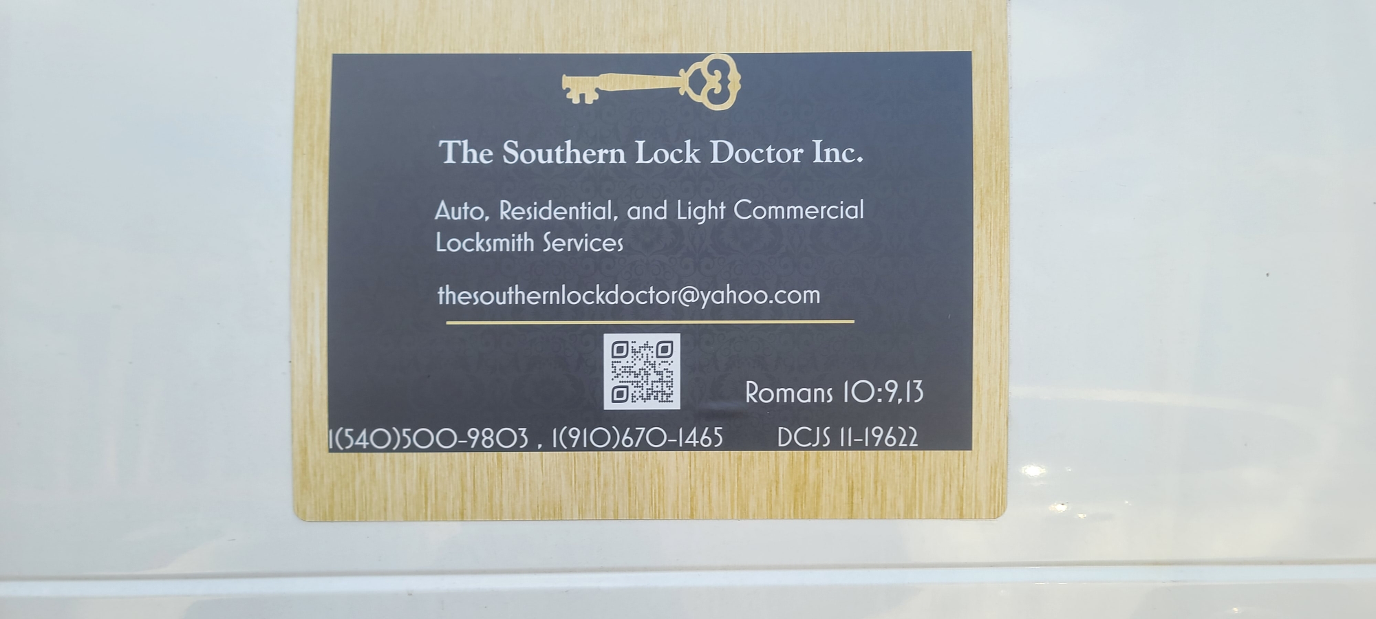 The Southern Lock Doctor Inc. logo
